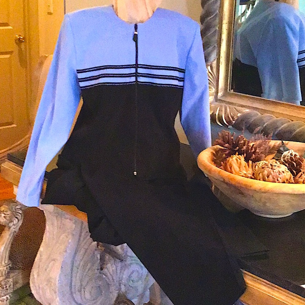 Woman's pant suit